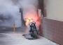 Elektrikli motosiklet aniden alev aldı...