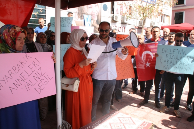 DİYARBAKIR ANALARININ, ELLERİNDEN ÖPÜYORUZ...