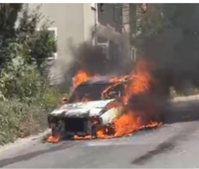 Araç, alevler içinde kaldı...
