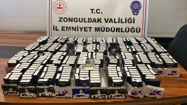 9 bin adet bandrolsüz doldurulmuş makaron ele geçirildi..