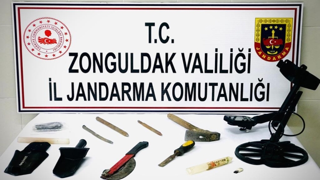 İzinsiz kazı yapan 2 şüpheli gözaltına alındı...