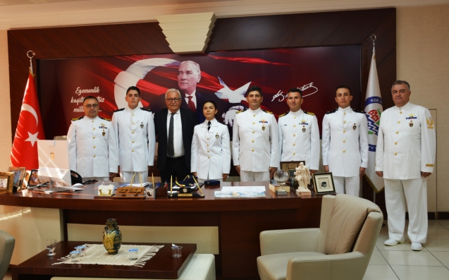 KOMUTANLAR BELEDİYEYE ÇIKARMA YAPTI...
