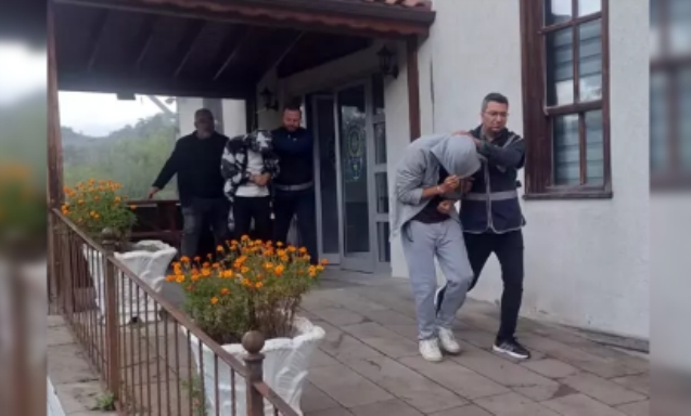 Tarihi konak yangınının sebebi ortaya çıktı... 2 tutuklu...
