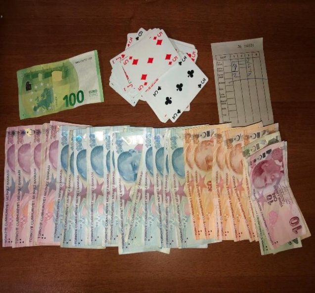 Kumarhane baskınları aralıksız devam ediyor..