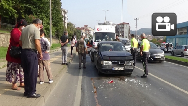 Kırmızı ışıkta bekleyen araca arkadan çarptı: 1 yaralı