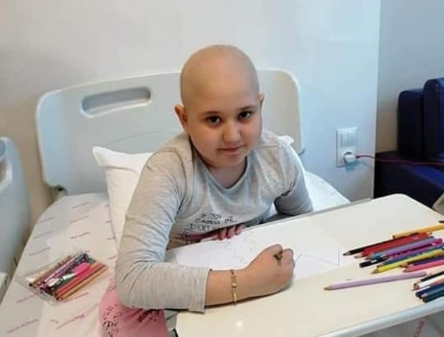 YAREN'İN YÜZÜ GÜLÜYOR...