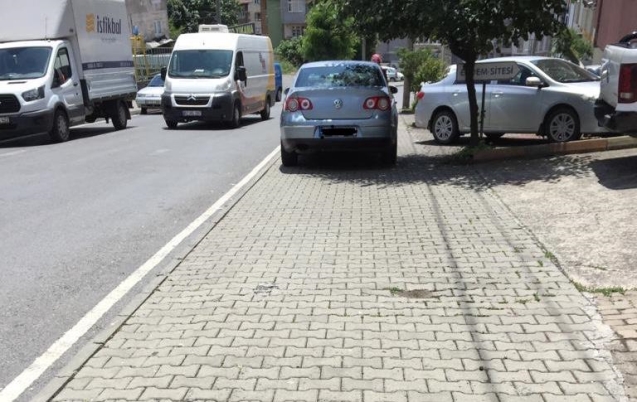 KALDIRIMLARDA Kİ ARAÇLAR...