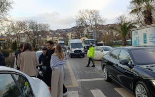 Yola dökülen yağ kazaya sebep oldu...