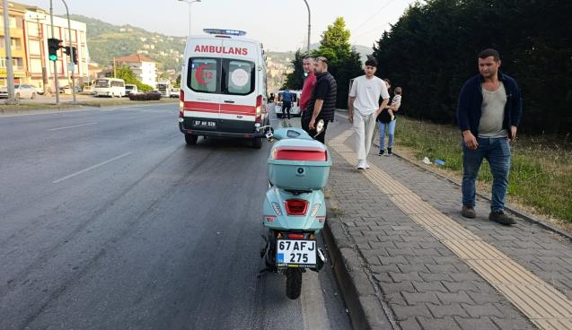 Otomobile arkadan çarptı… Soluğu hastanede aldı…