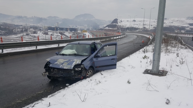 BARİYERLERE ÇARPARAK DURABİLDİ...