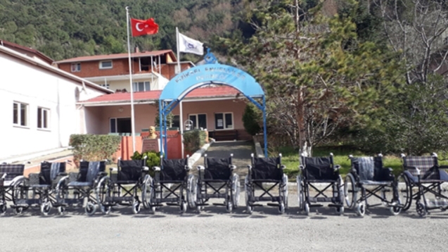 Fiziksel Engelliler Derneğine 10 adet tekerlekli sandalye...