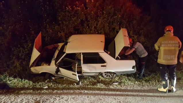 OTOMOBİL YAMACA ÇARPARAK DURABİLDİ...