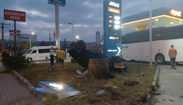 Takla attı sürücü yaralandı... Ekipler sevk edildi...