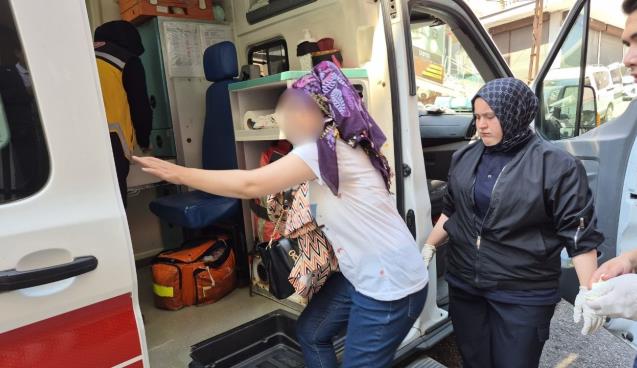 Darp edildiğini iddia etti... Hastaneye kaldırıldı...