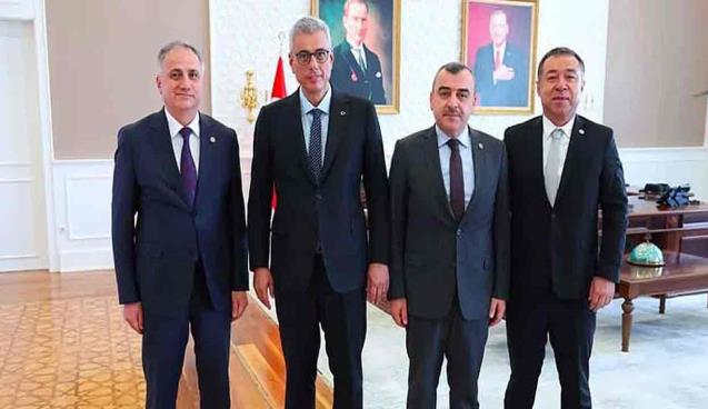 Sağlık bakanı ile makamında görüştüler…