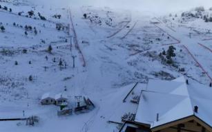 Yüksek kesimler beyaz örtüyle kaplandı...