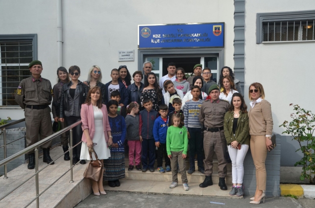 Gezdiler, sordular, öğrendiler…