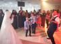 Beyaz gelinliğini 13 sene sonra giydi…