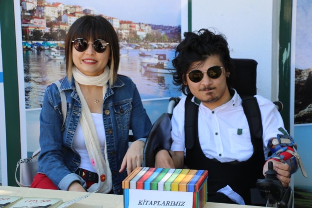 FİZYOTEM sergi, Çiçek stant açtı…