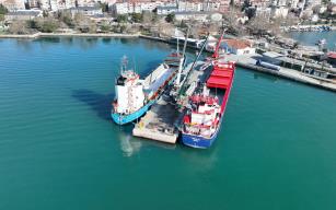 Belediye Limanı, ithalat ve ihracat firmalarına nefes oluyor