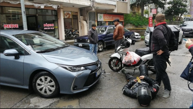 Kafa kafaya çarpıştılar... 1 kişi yaralandı...