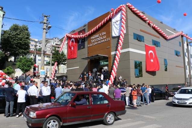 Otoparksız Kültür merkezi törenle açıldı…