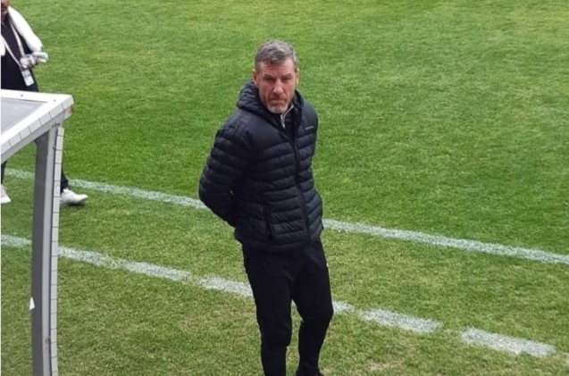 Şükrü Öztürk;Emekleri ve katkılarından dolayı teşekkür etti.