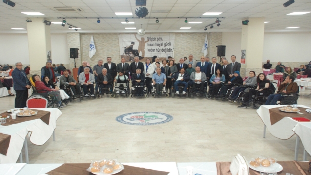 KATKIDA BULUNANLARA PLAKET VERİLDİ...
