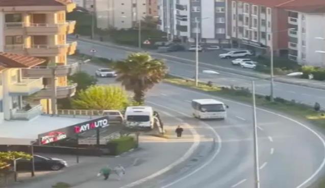 Trafikte geri geri giden minibüsün sürücüsüne 20 bin TL ceza