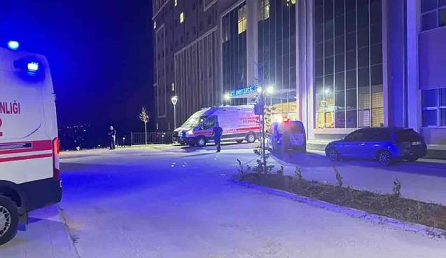 Eğlence mekânında kavga; 1 ölü, 4 yaralı…