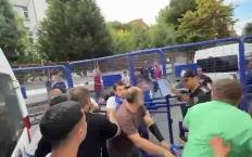Taraftarlar arasında arbede yaşandı…