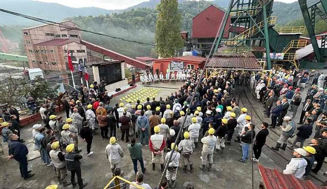 Maden faciasında ölen 43 işçi anıldı…