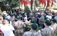 15 Temmuz şehitleri mezar başında anıldı...
