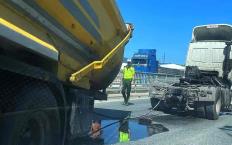 Dorse TIR’dan ayrıldı… Yol trafiğe kapandı…