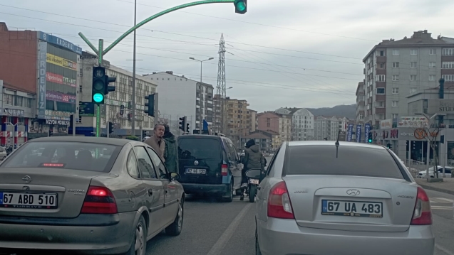 SİVİL EKİPLER DURDURDU...