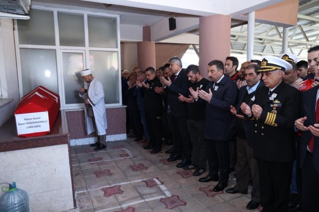 Kıbrıs Gazisi İhsan Küçüksakallı son yolculuğuna uğurlandı..