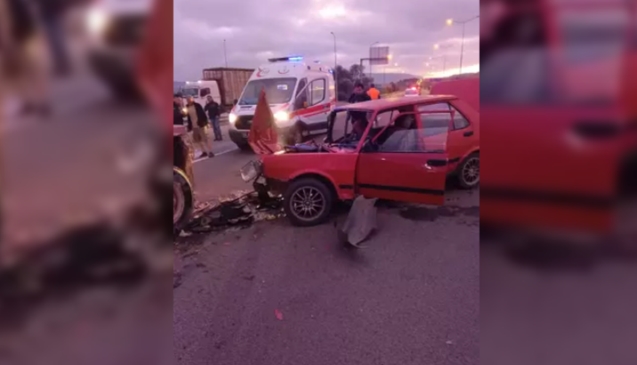 TIR'a çarptı... Sürücü yaralandı...