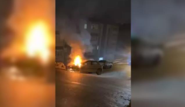 Alkollü sürücü duvara çarptı... Otomobil alev aldı...