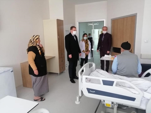 Tedbir amaçlı hastanede misafir ediliyorlar