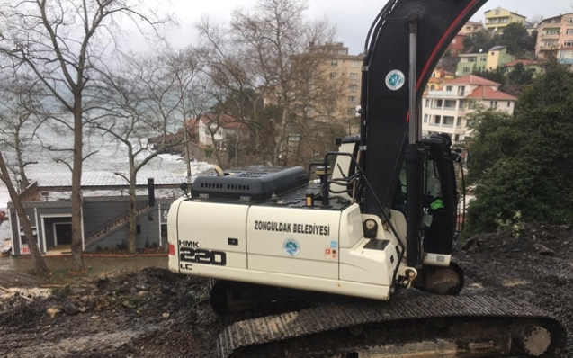 Çöken Tren Yolunda Yoğun Çalışma...