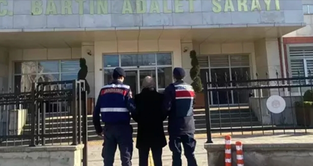 Kesinleşmiş hapis cezasıyla aranan 2 kişi yakalandı...