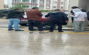 Kendisini uyaran polise saldıran yabancı uyruklu şüpheli ...