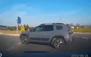 Kavşakta otomobil cipe çarptı; 5 yaralı