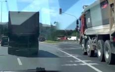 Şeritler arasında tehlikeli geçiş…