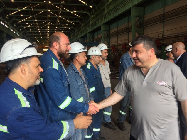 Ercan işçilerle bayramlaştı…
