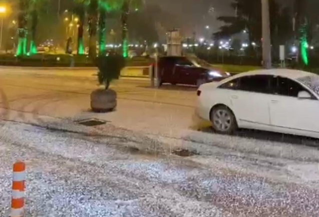 İlçe beyaz örtüye büründü...