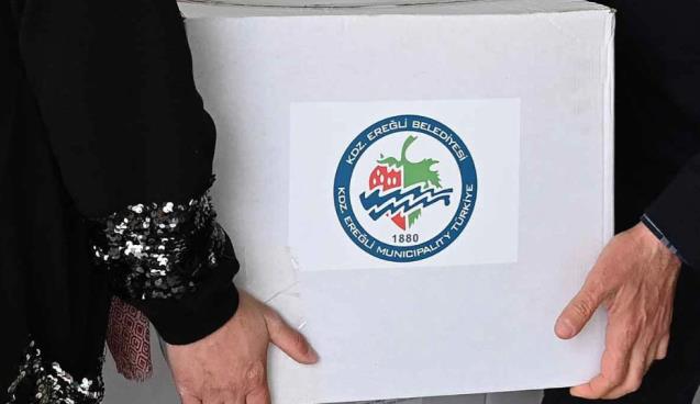 Bayram öncesi bin aileye gıda yardımında bulunuyor…