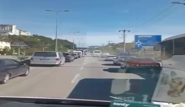 Ambulansa fermuar sistemiyle yol verdiler…