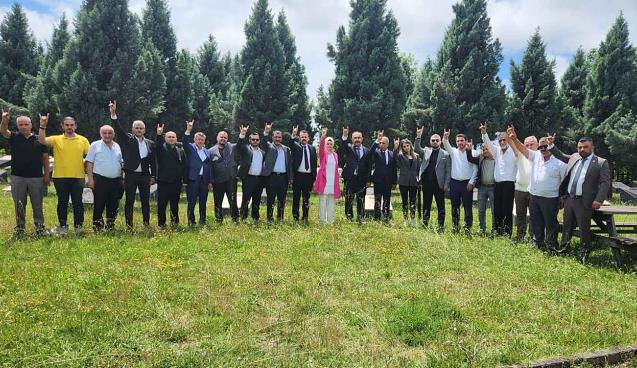 MHP Yönetimi Şehitler Ormanı'nda bir araya geldi