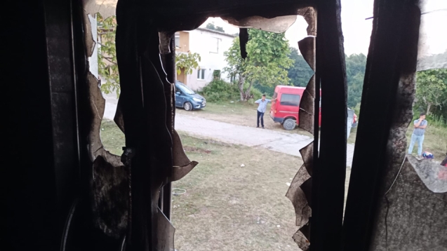 Evde çıkan yangın ekipleri harekete geçirdi.